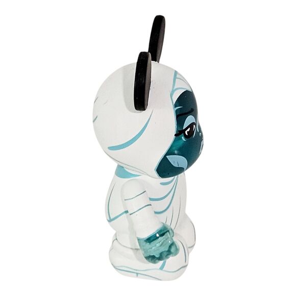 Disney Leota Vinylmation 3" Toy Figure - Haunted Mansion Series 1 Chaser 2012 - Picture 3 of 7